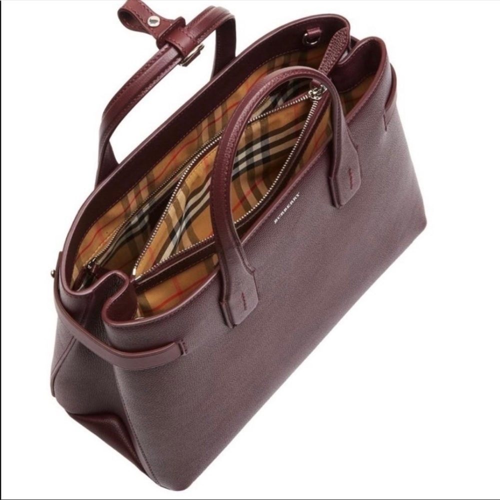 Burberry Medium Banner Tote in Mahogany Color